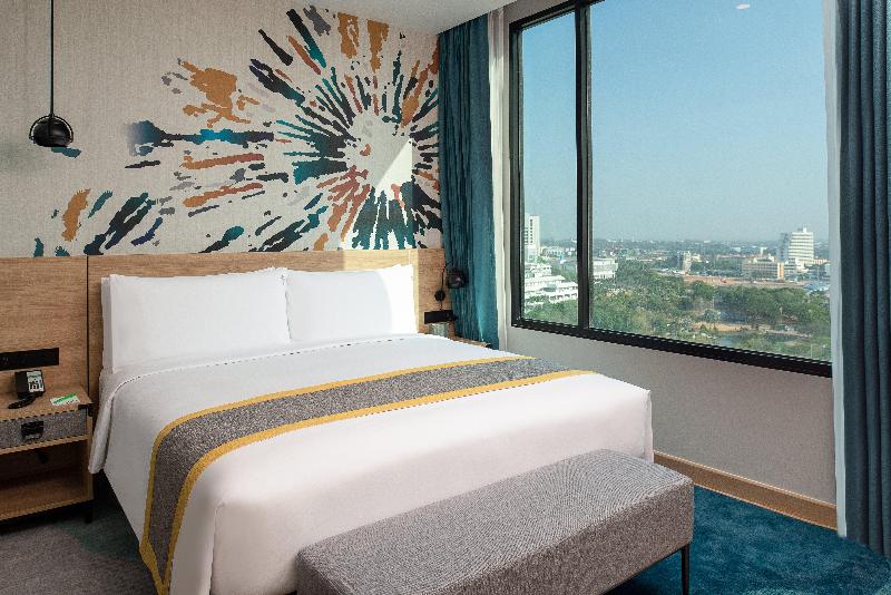 Holiday Inn & Suites Siracha Laemchabang - Oda