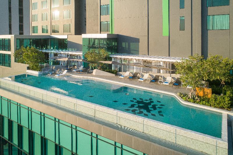 Holiday Inn & Suites Siracha Laemchabang - Havuz