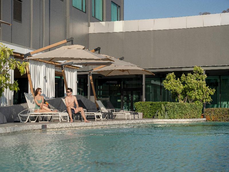 Holiday Inn & Suites Siracha Laemchabang - Havuz