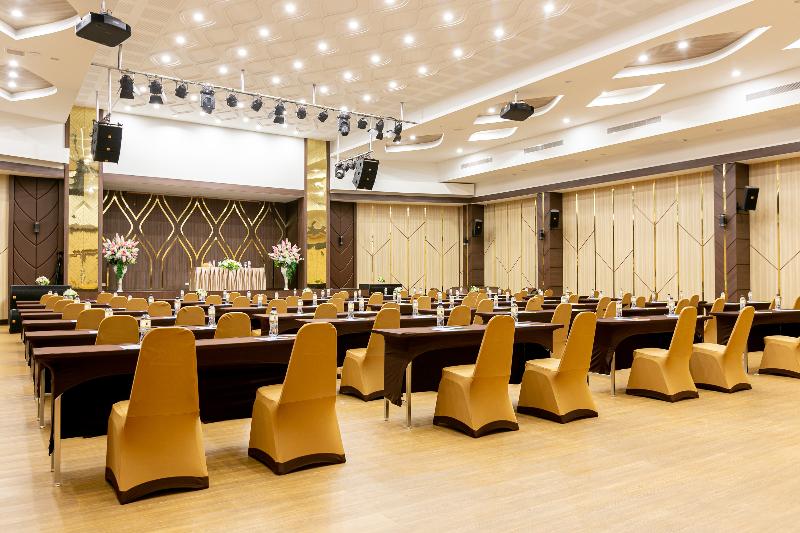 Grand Ratchapruek Hotel by ZUZU - Toplantı