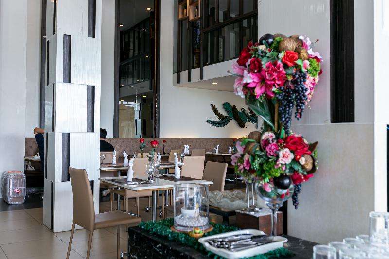 Grand Ratchapruek Hotel by ZUZU - Restoran