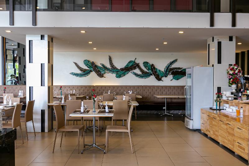 Grand Ratchapruek Hotel by ZUZU - Restoran