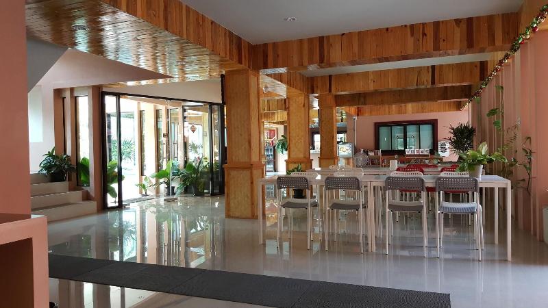 Jantima Place At Amphawa - Lobi