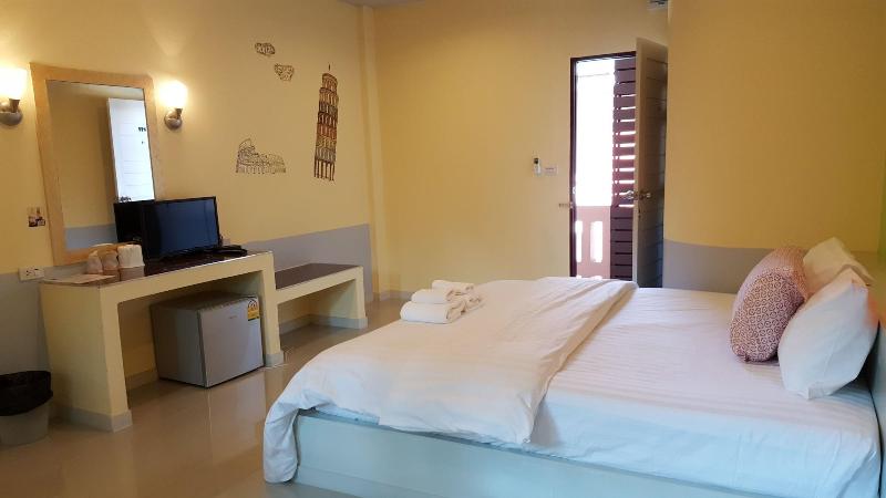 Jantima Place At Amphawa - Oda