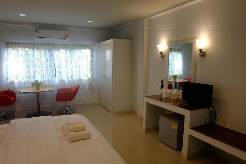 Jantima Place At Amphawa - Oda