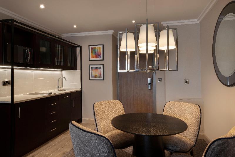 Crowne Plaza Belfast - Oda