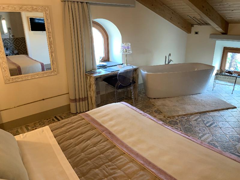 Don Giulio Luxury Rooms - Oda