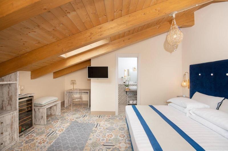 Don Giulio Luxury Rooms - Oda