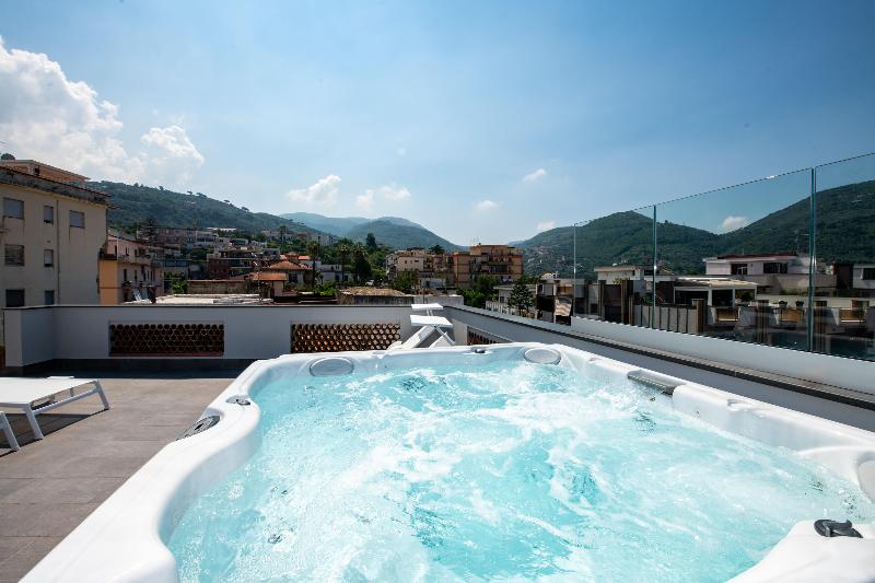 Don Giulio Luxury Rooms - Havuz