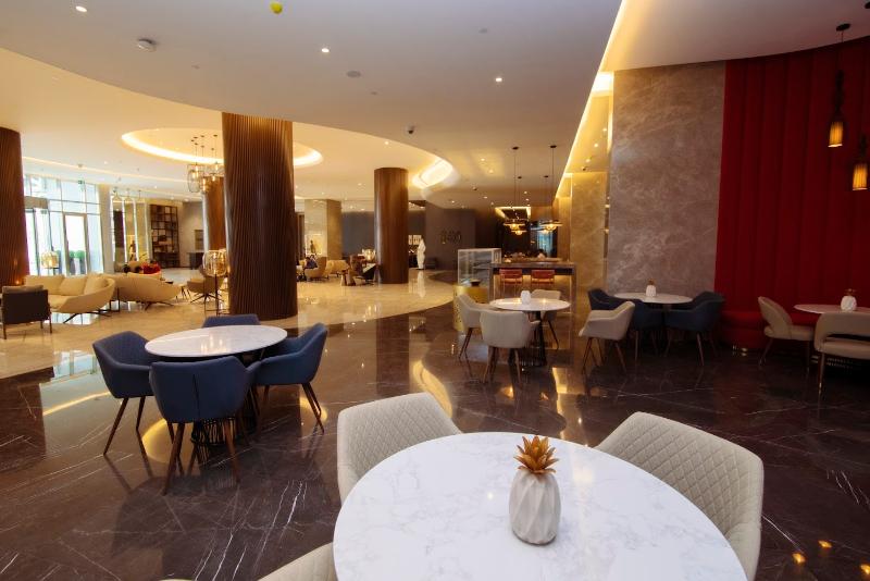 Pullman Sharjah - Lobi
