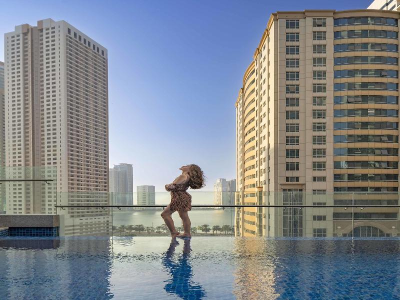 Pullman Sharjah - Havuz