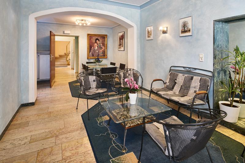 Hotel Alfa - Genel