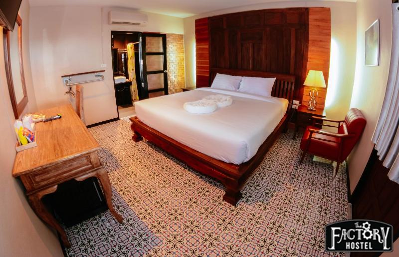 The 8 Factory Hostel - Genel