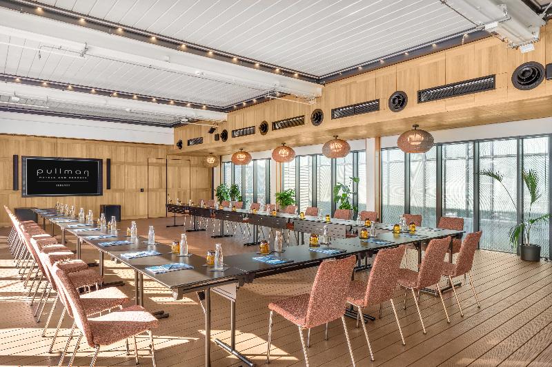 Pullman Budapest - Toplantı