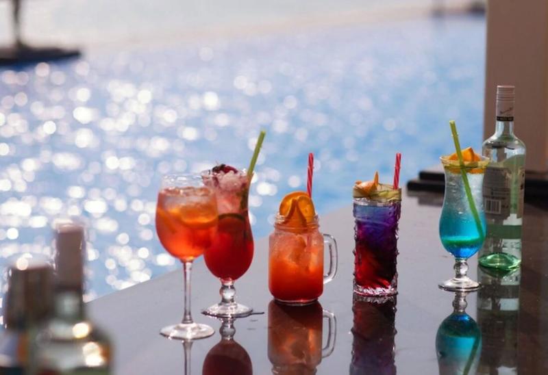 C Central Resort The Palm Dubai - Bar