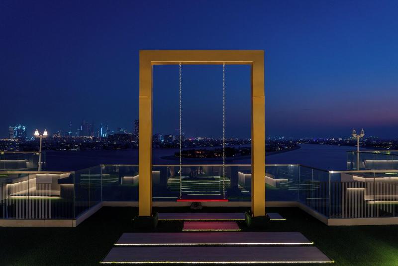C Central Resort The Palm Dubai - Teras