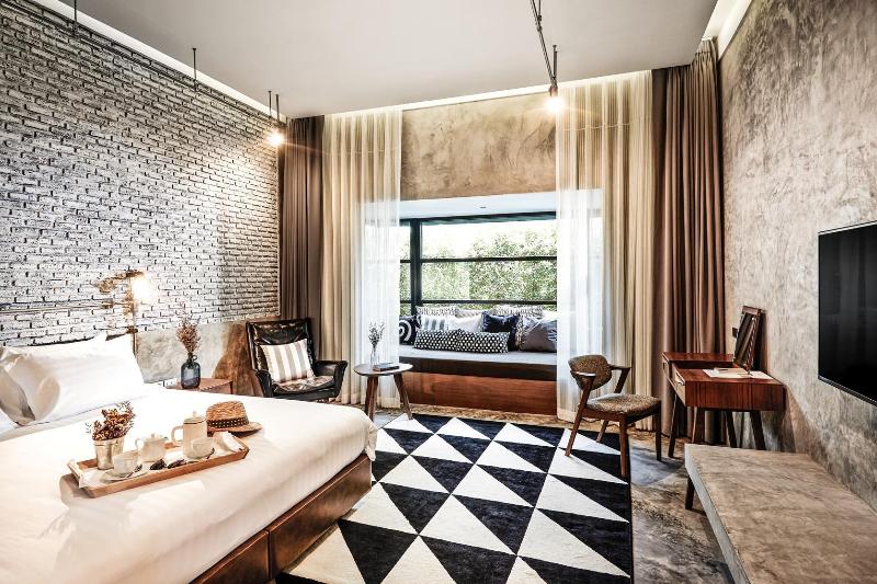 The Restro Hotel - Genel