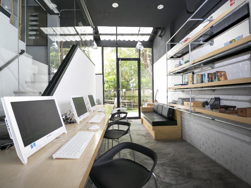 The Cube Hostel - Genel