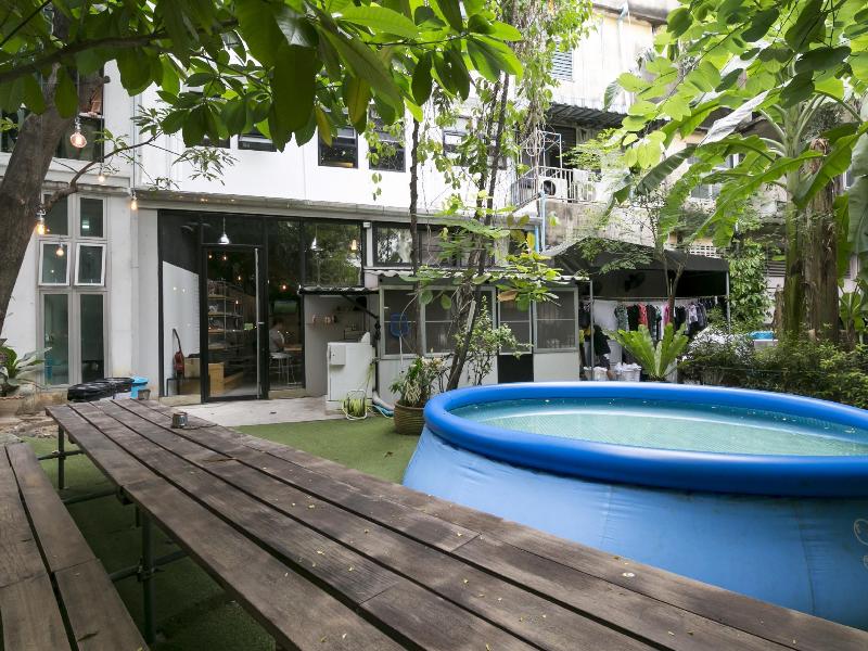 The Cube Hostel - Genel