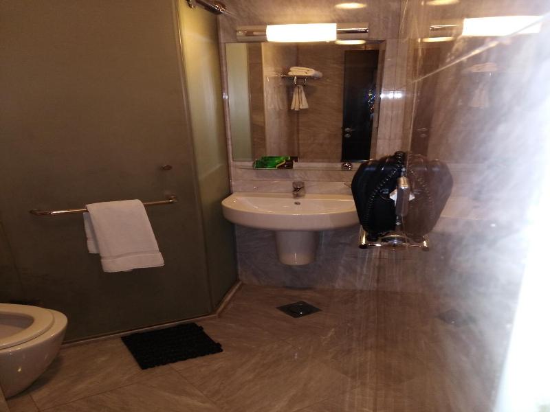Paragon Hotel Apartments - Genel