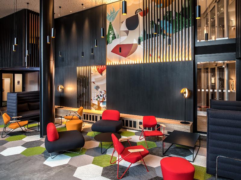 Radisson Hotel Zurich Airport - Lobi