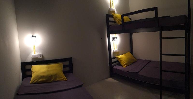 Best Bed Bangkok Suvarnabhumi Hostel - Oda