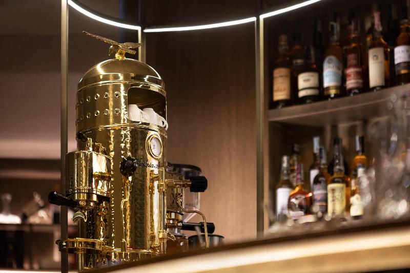 Grand Universe Lucca Autograph Collection - Bar