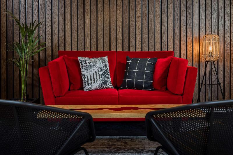 Radisson RED London Heathrow - Bar