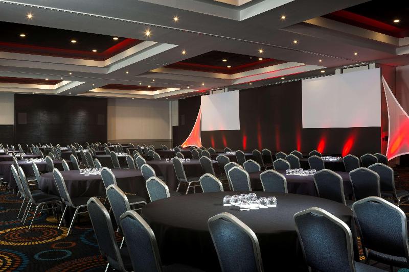 Radisson RED London Heathrow - Toplantı