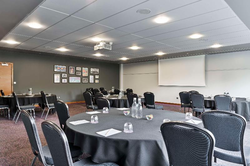 Radisson RED London Heathrow - Toplantı