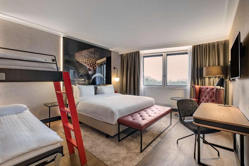 Radisson RED London Heathrow - Oda