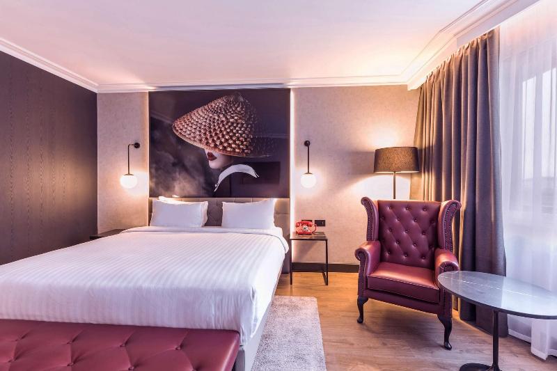 Radisson RED London Heathrow - Oda