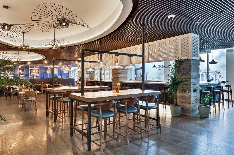 Radisson RED London Heathrow - Restoran