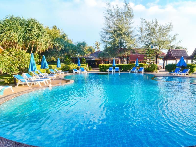 Blue Andaman Lanta Resort - Havuz