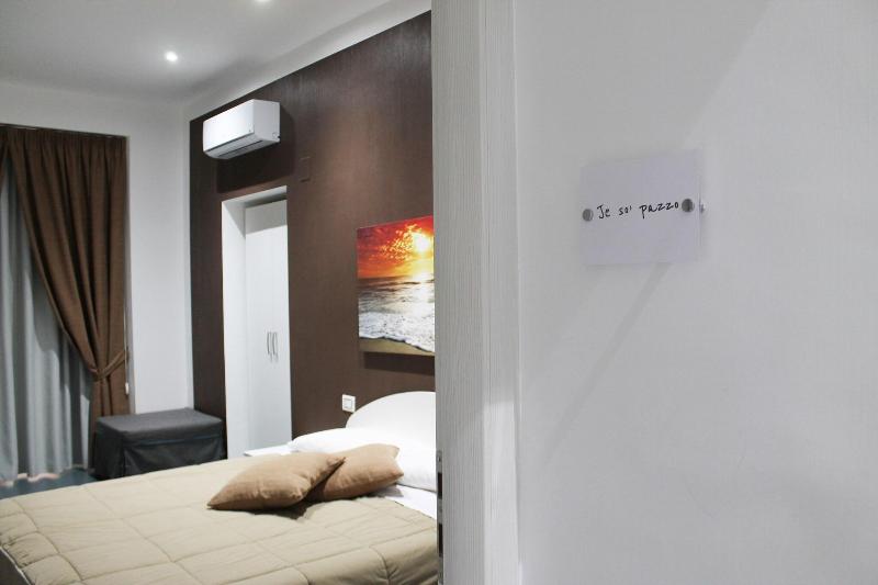 Mascalzone Latino Luxury Rooms - Lobi