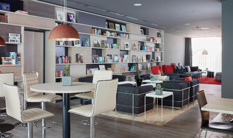 Living Hotel Frankfurt By Derag - Lobi