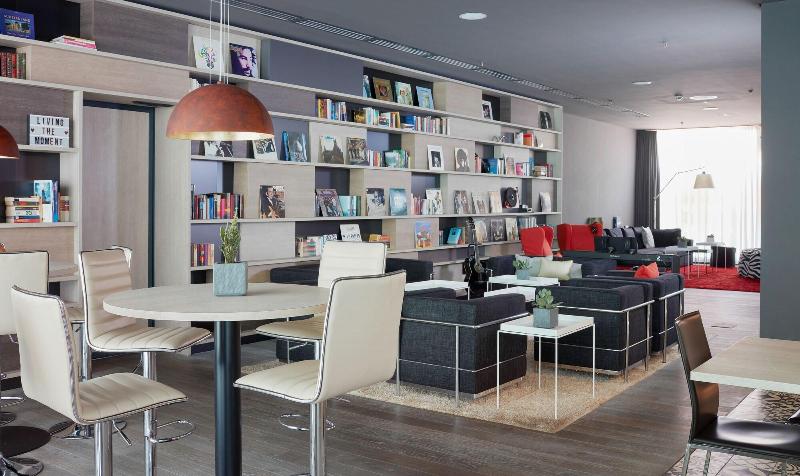 Living Hotel Frankfurt By Derag - Lobi