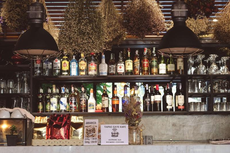 Tapae Gate Villa - Bar
