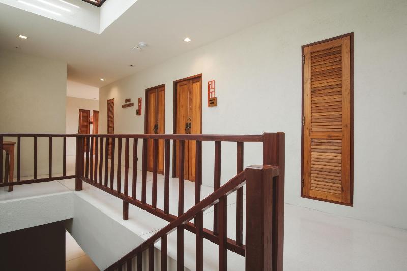Tapae Gate Villa - Lobi