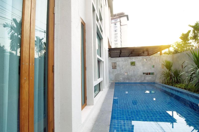 Tapae Gate Villa - Havuz