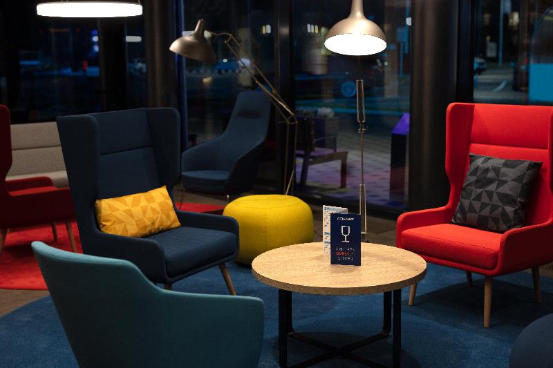 Holiday Inn Express Aarburg - Oftringen - Bar