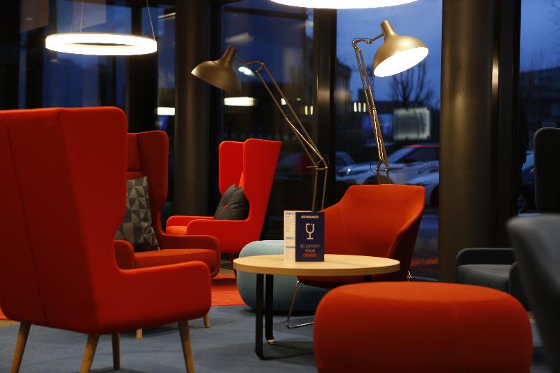 Holiday Inn Express Aarburg - Oftringen - Bar