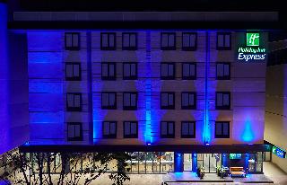 Holiday Inn Express İSTANBUL - ATAKÖY METRO by IHG