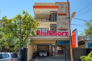 RedDoorz Syariah near Airlangga University Campus fotoÄŸrafÄ±