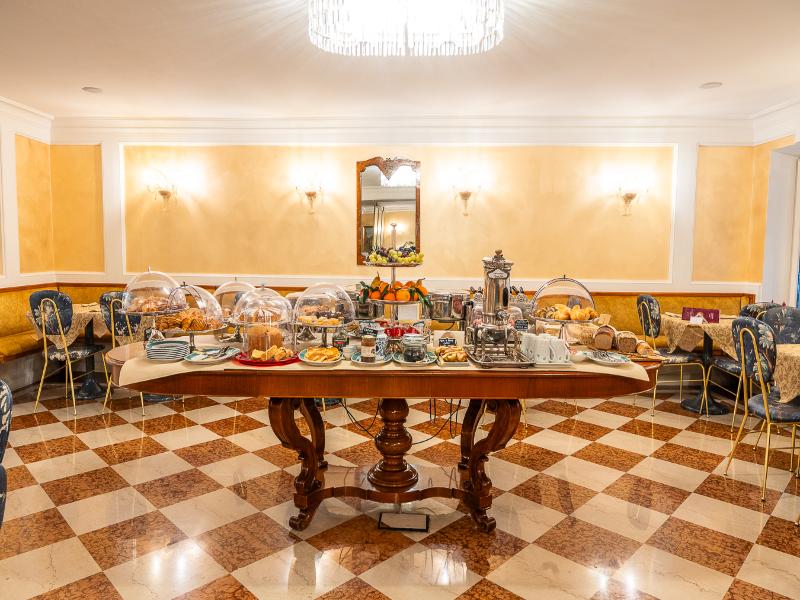 Art Hotel Orologio - Genel