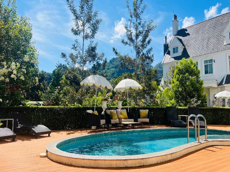 Hillsborough The English Country House Hotel Leisu - Havuz
