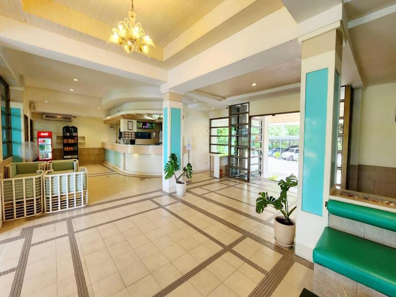 Bangsaen Villa Hotel - Lobi