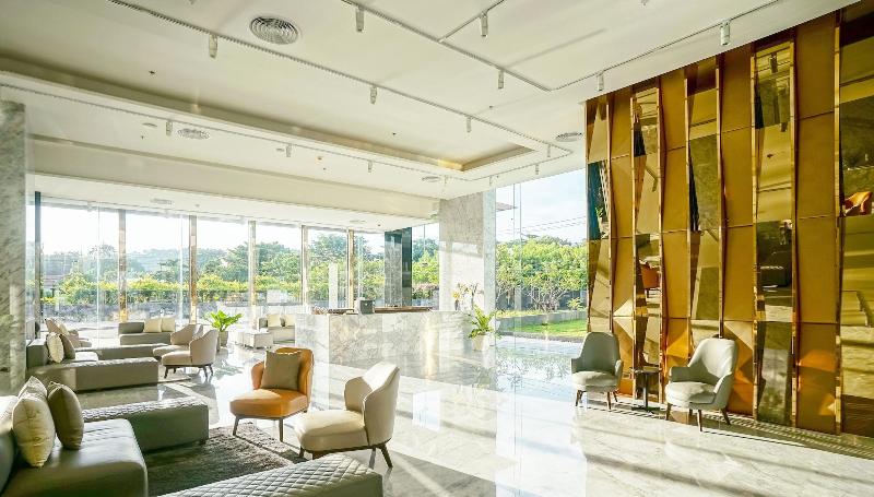 Balcony Seaside Sriracha Hotel Serviced Apartments - Lobi