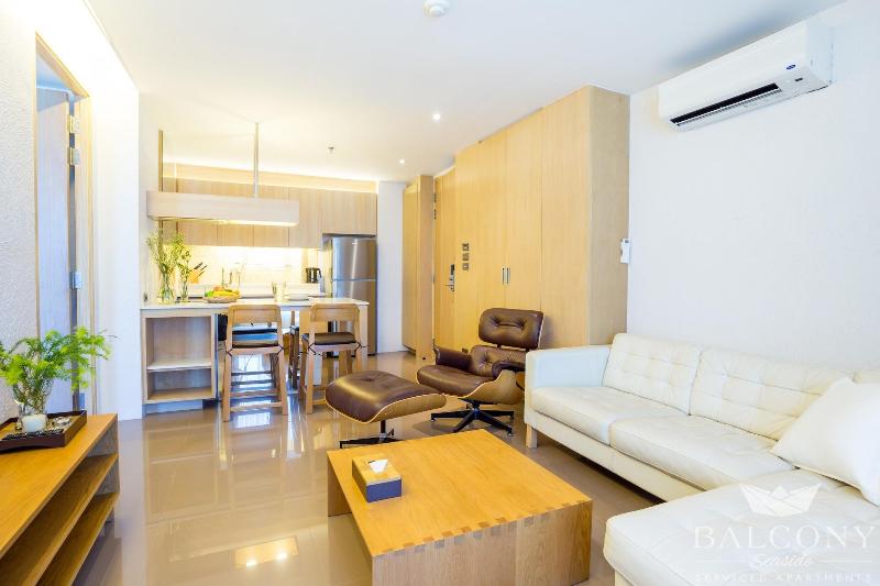 Balcony Seaside Sriracha Hotel Serviced Apartments - Lobi