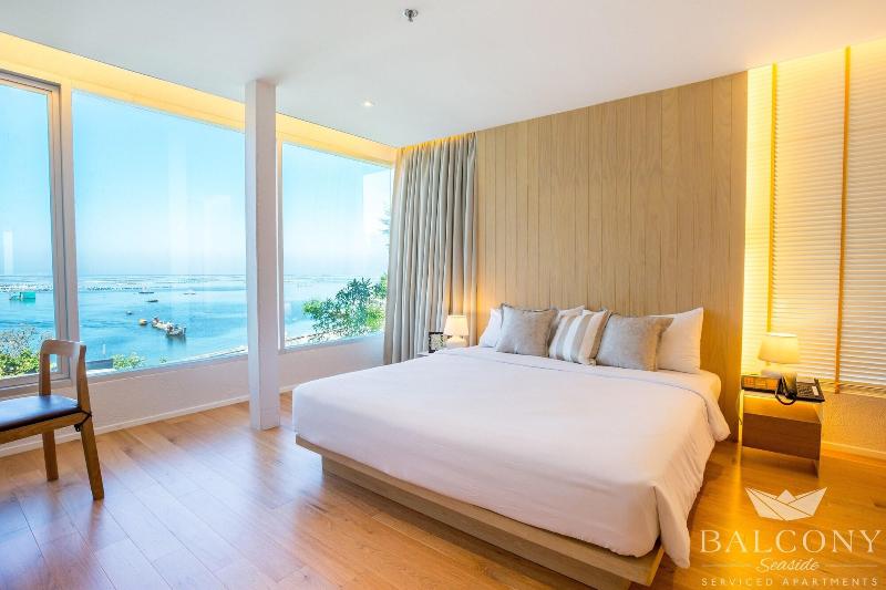 Balcony Seaside Sriracha Hotel Serviced Apartments - Lobi
